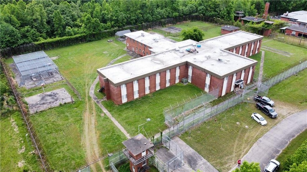 2061 High Rock School Rd, Blanch, NC à vendre - Photo principale – Image 1 sur 10