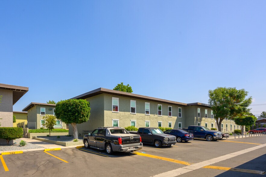10560 Haddon Ave, Pacoima, CA à vendre - Photo de l’immeuble – Image 2 sur 32