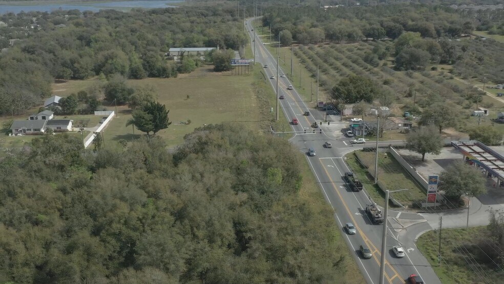 36635 South Fish Camp Rd, Grand Island, FL à vendre - Photo de l’immeuble – Image 2 sur 6