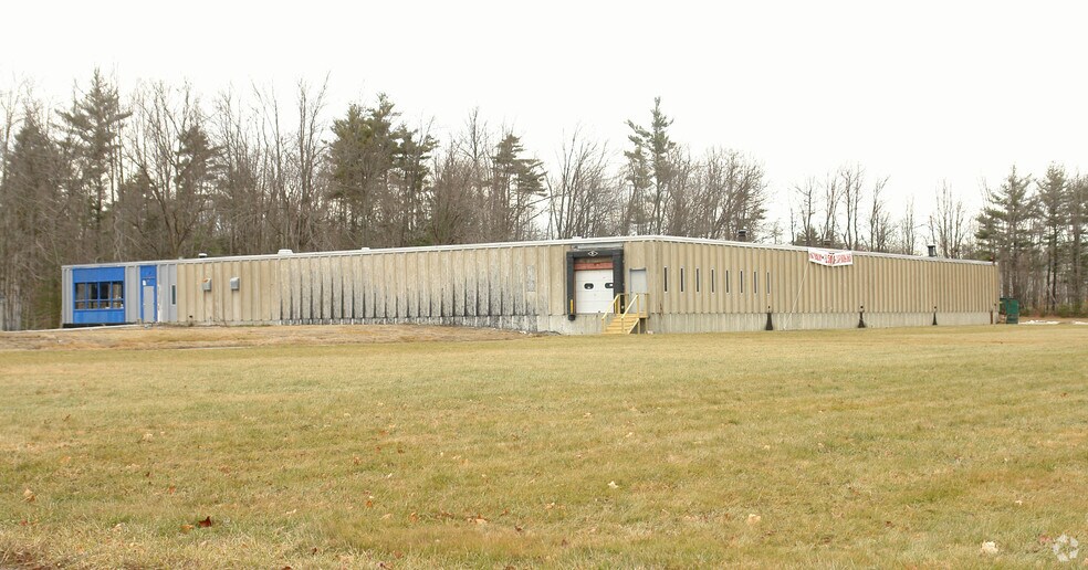190 Northeast Rd, Standish, ME à louer - Photo de l’immeuble – Image 3 sur 5