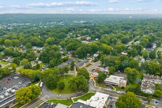 210 Knickerbocker Rd, Cresskill, NJ - Vue aérienne vue de carte - Image1