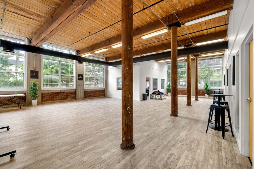 16 Haverhill St, Andover, MA à louer - Photo de l’immeuble – Image 2 sur 6