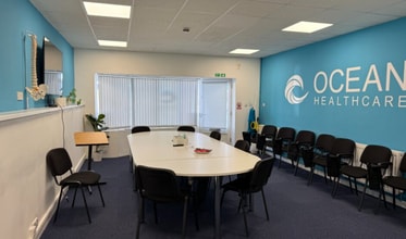 43A Devon Sq, Newton Abbot à louer Photo intérieure– Image 2 sur 5