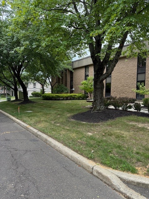 105 N Gold Dr, Robbinsville, NJ à louer Photo intérieure– Image 1 sur 22