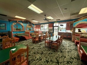 5450 River Rd N, Keizer, OR à louer Photo intérieure– Image 1 sur 4