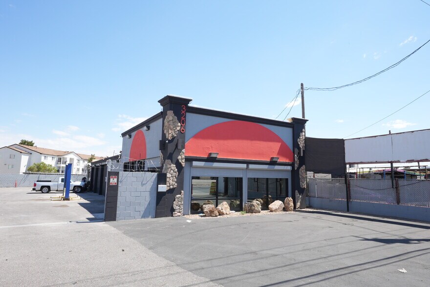 3206 N Las Vegas Blvd, Las Vegas, NV à vendre - Photo de l’immeuble – Image 3 sur 10