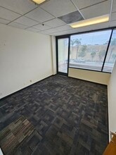 4705 Laurel Canyon Blvd, Studio City, CA à louer Photo intérieure– Image 1 sur 2