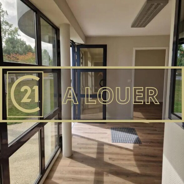 Local d’activités dans Caen à louer - Photo de l’immeuble – Image 1 sur 2