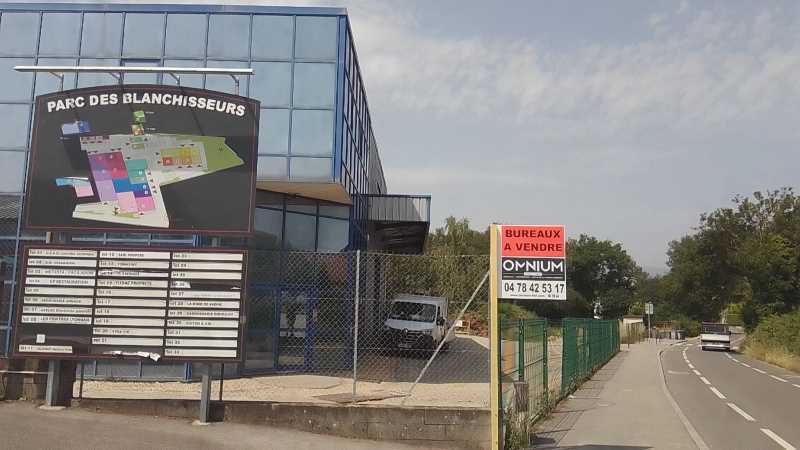 Bureau dans Craponne à vendre - Photo de l’immeuble – Image 2 sur 12