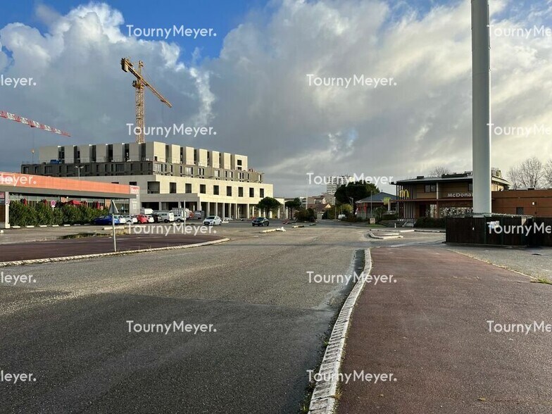 Local commercial dans Mérignac à louer - Photo de la construction – Image 3 sur 5