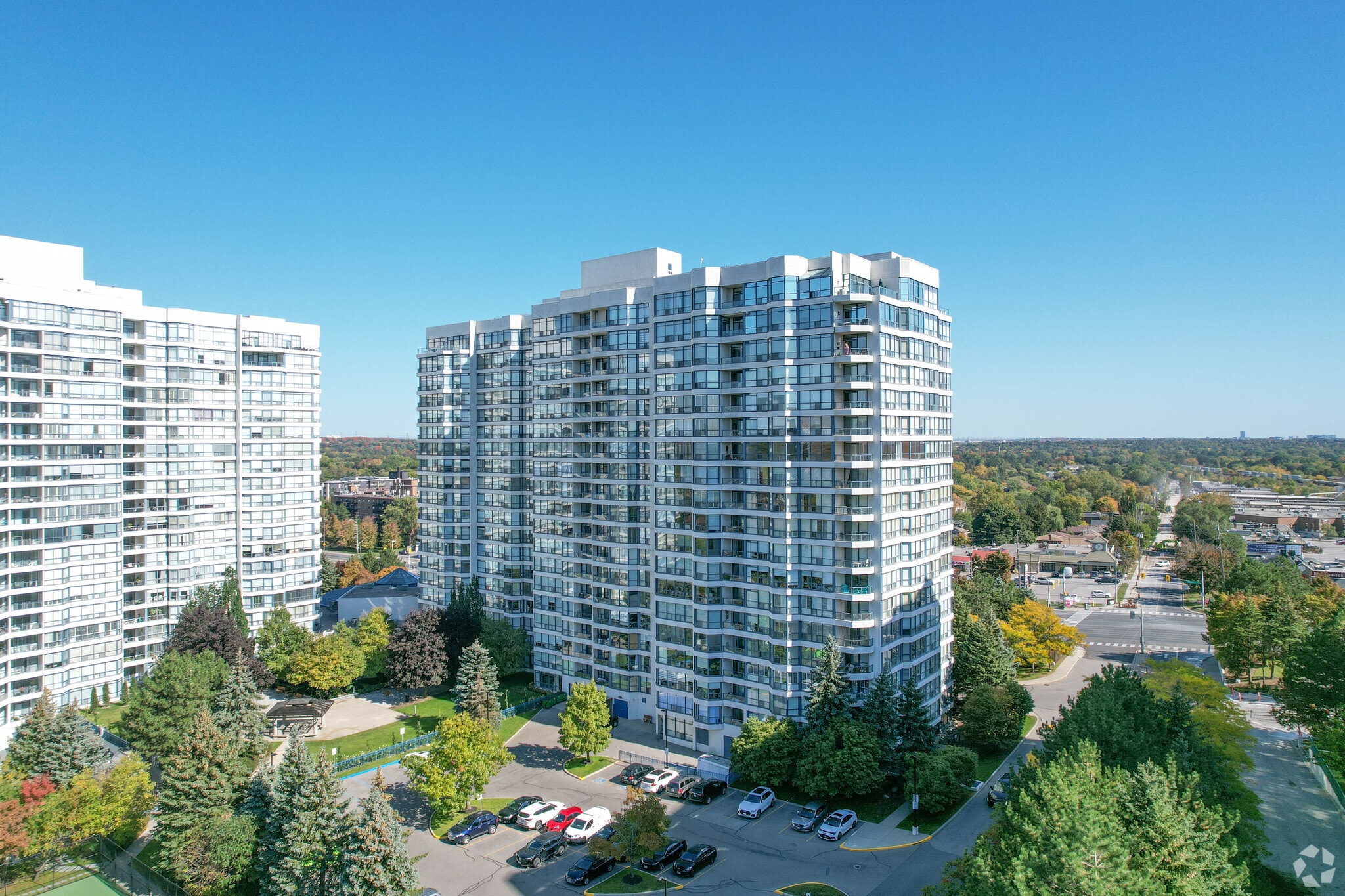 7300-7330 Yonge St, Vaughan, ON à louer Photo principale– Image 1 sur 10