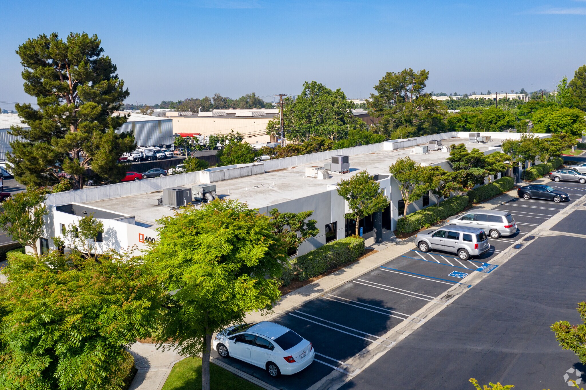 10700 Jersey Blvd, Rancho Cucamonga, CA à louer Photo de l’immeuble– Image 1 sur 5