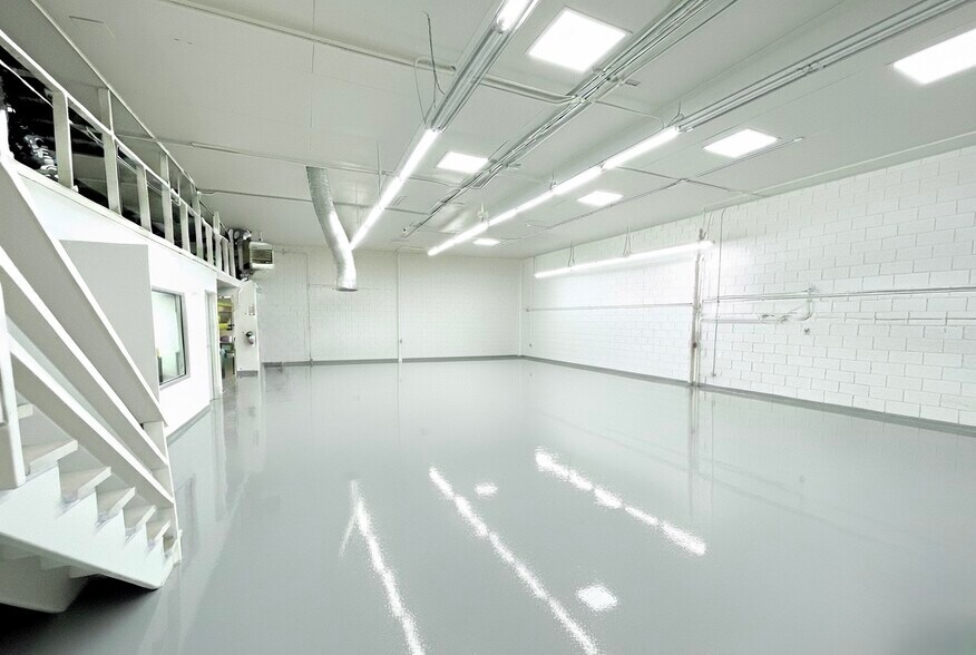 1166 Independence Ave, Mountain View, CA à louer - Photo de l’immeuble – Image 1 sur 6