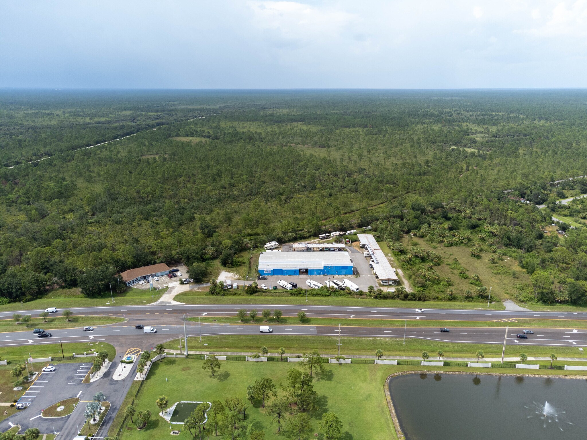 11155-11155 Tamiami Trl S, North Port, FL à vendre Photo de l’immeuble– Image 1 sur 12