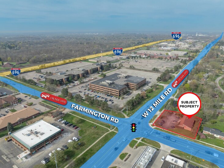 33450 W 12 Mile Rd, Farmington Hills, MI à vendre - Photo de l’immeuble – Image 3 sur 9