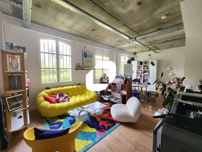 Plus de détails pour Bureau à louer