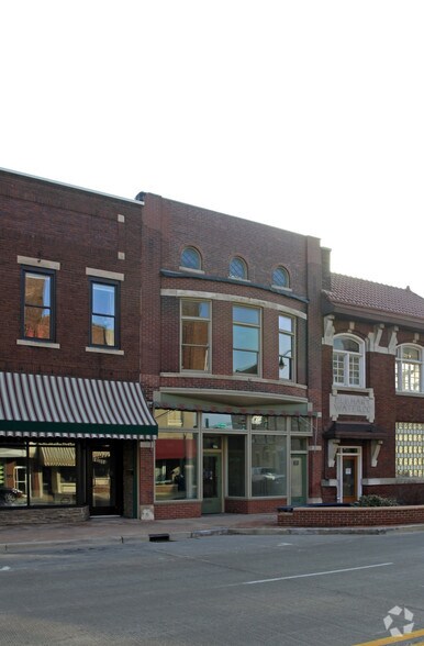 128 S Main St, Elkhart, IN à louer - Photo de l’immeuble – Image 2 sur 2
