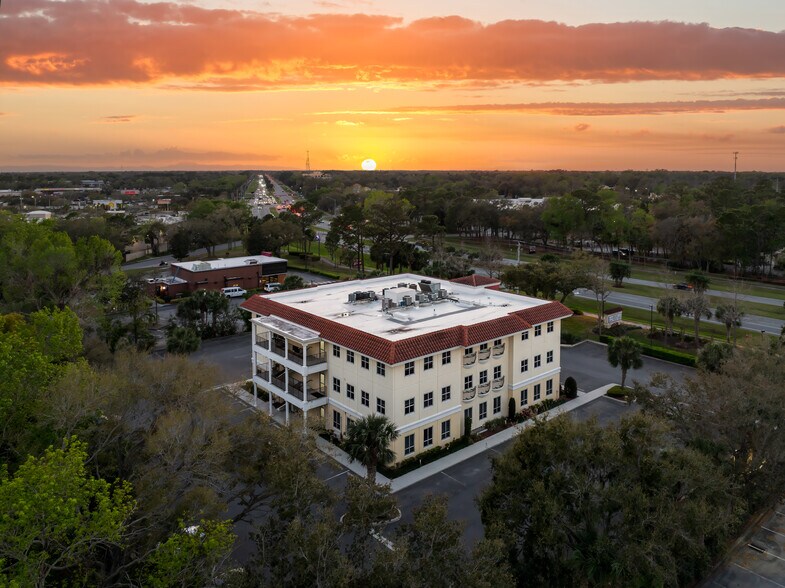 870 Dunlawton Ave, Port Orange, FL à vendre - Photo de l’immeuble – Image 3 sur 21