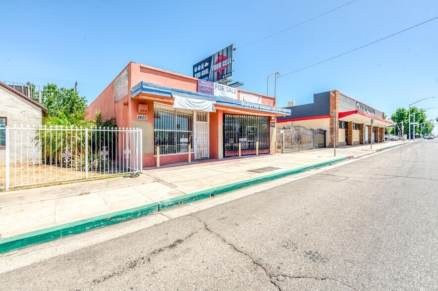 2403-2405 E Clinton Ave, Fresno, CA à vendre - Photo de l’immeuble – Image 2 sur 16
