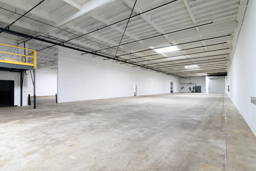 4117-4127 Calle Tesoro, Camarillo, CA à louer - Photo intérieure – Image 3 sur 4