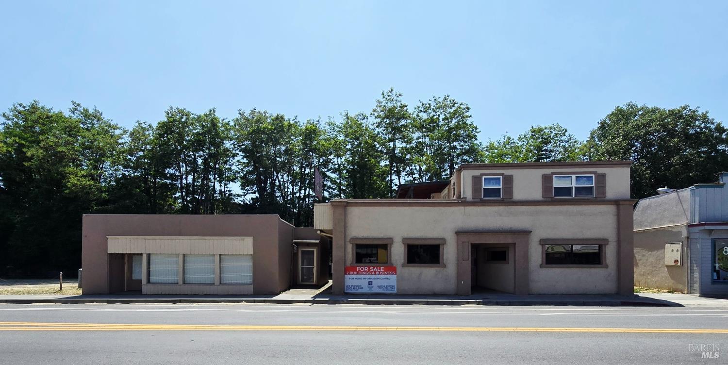 244 S Main St portefeuille de 2 biens à vendre sur LoopNet.fr Photo principale– Image 1 sur 2
