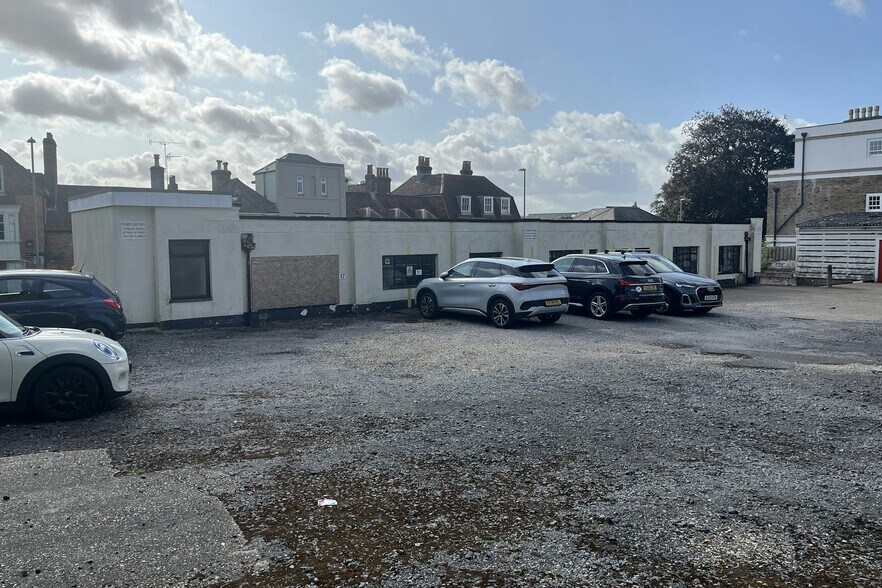 15 Saint Cross Road, Winchester à louer - Photo de l’immeuble – Image 3 sur 12