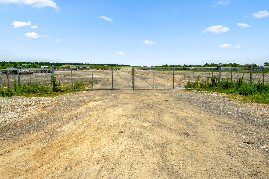 21369 N. Frontage Rd., Iowa, LA à vendre - Autre – Image 3 sur 12