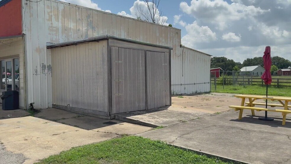 17835 Fm 2920 Rd, Tomball, TX à louer - Vidéo sur l’annonce professionnelle – Image 3 sur 10