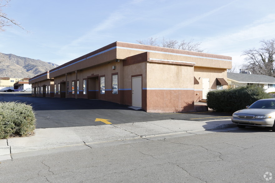 2924 Shirley St NE, Albuquerque, NM à vendre - Photo principale – Image 1 sur 7
