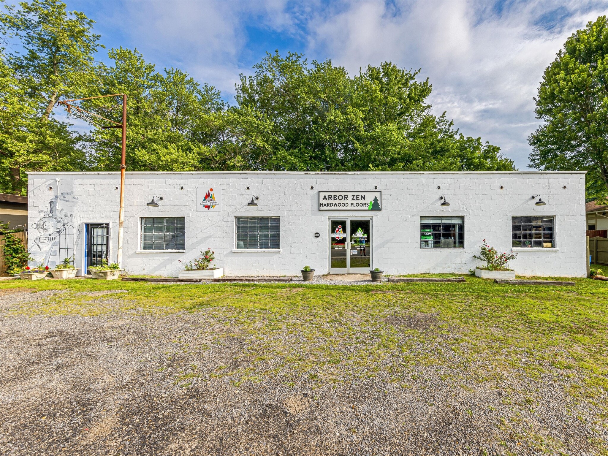 3154-3156 US 70 Hwy, Black Mountain, NC à louer Photo intérieure– Image 1 sur 22