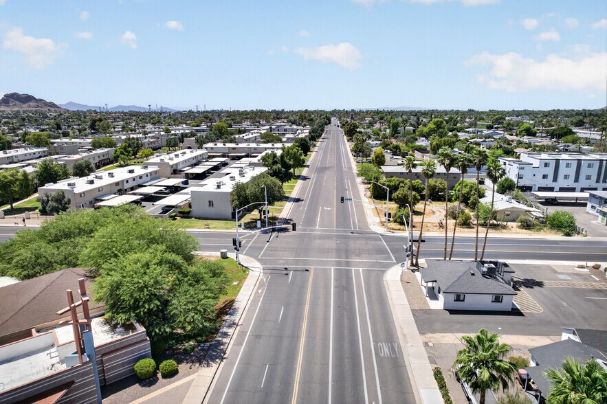 7002 E Osborn Rd, Scottsdale, AZ à vendre - Photo de l’immeuble – Image 3 sur 23