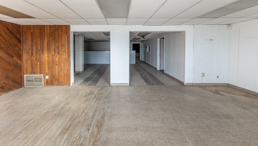 1331 E 19th St, Lubbock, TX à vendre - Photo de l’immeuble – Image 2 sur 38