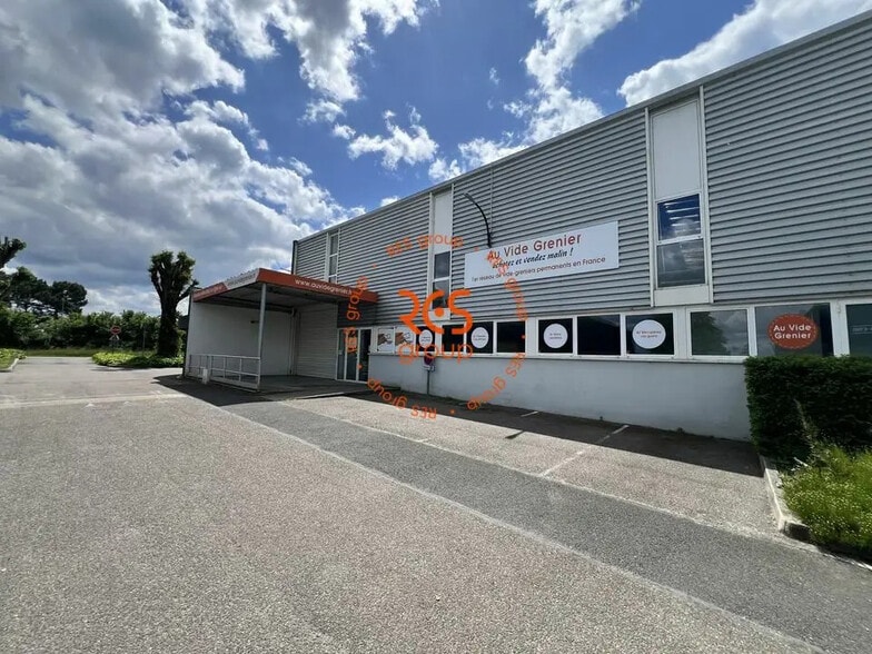 Local commercial dans Pessac à louer - Photo de l’immeuble – Image 3 sur 10
