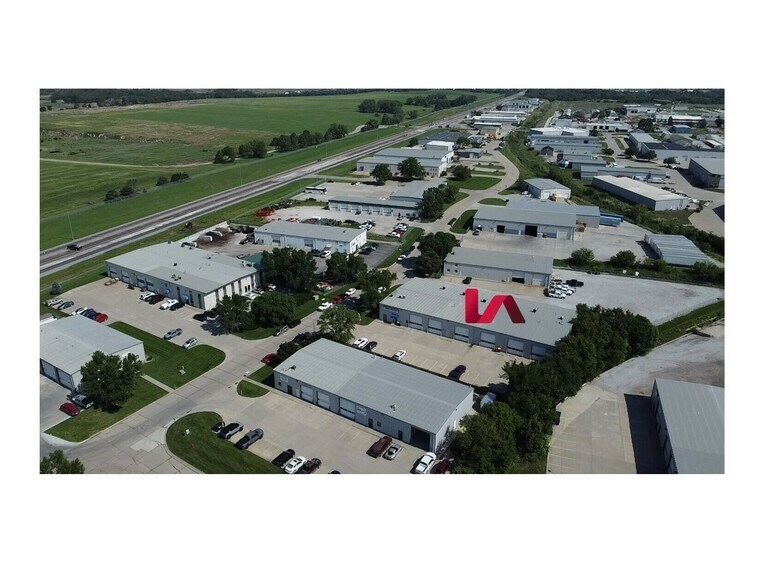 5300 N 57th St, Lincoln, NE à louer - Photo de l’immeuble – Image 2 sur 41