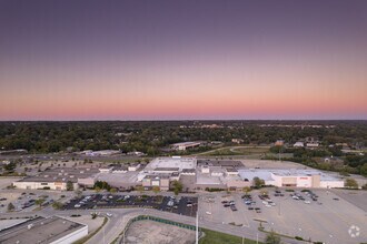 2200 W War Memorial Dr, Peoria, IL - VUE AÉRIENNE  vue de carte