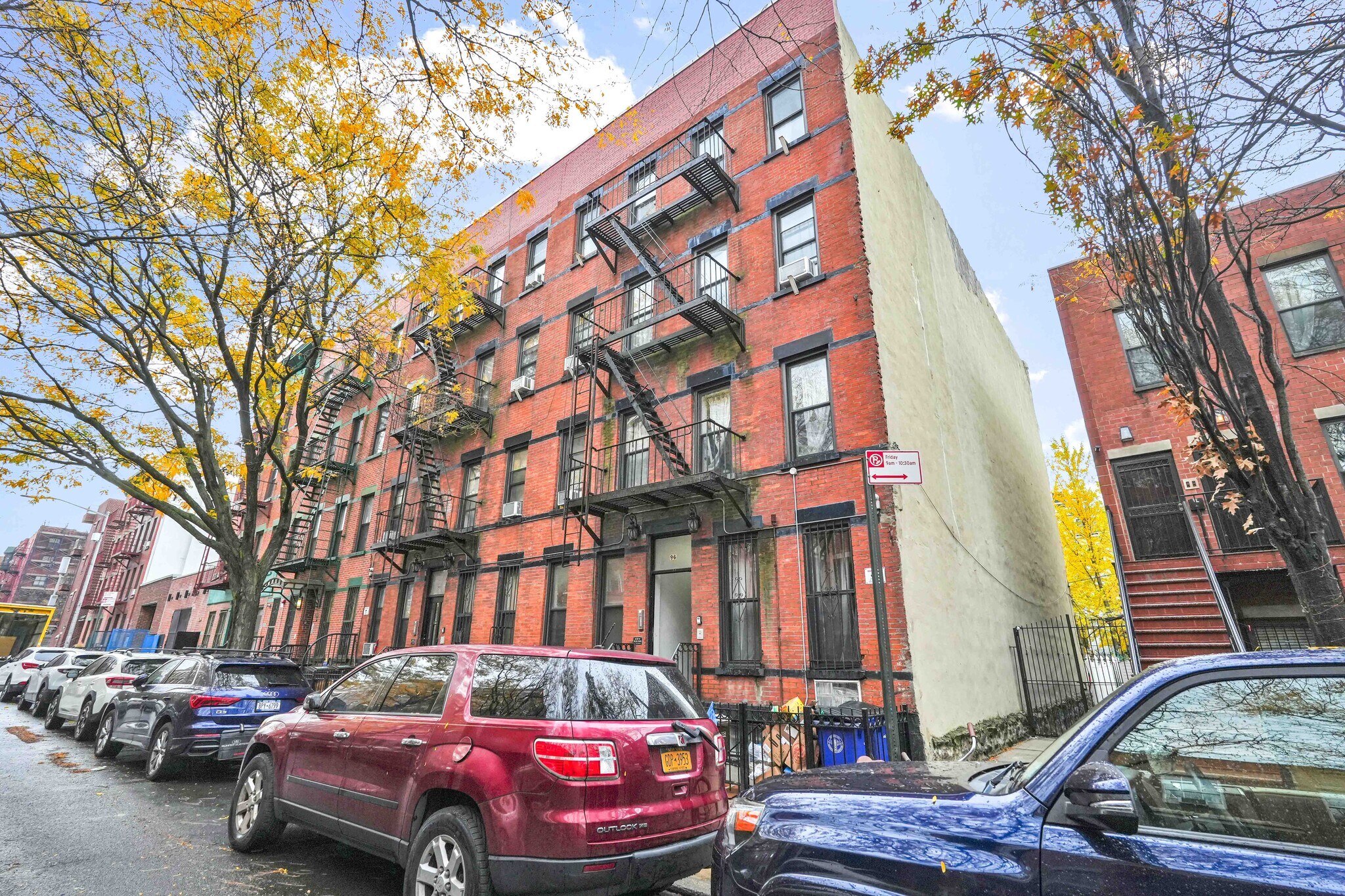 96 & 98 Baltic Street Brooklyn, NY 11201 portefeuille de 2 biens à vendre sur LoopNet.fr Photo principale– Image 1 sur 63