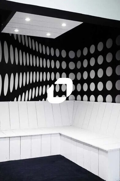 Bureau dans Feucherolles à louer - Photo de l’immeuble – Image 3 sur 15