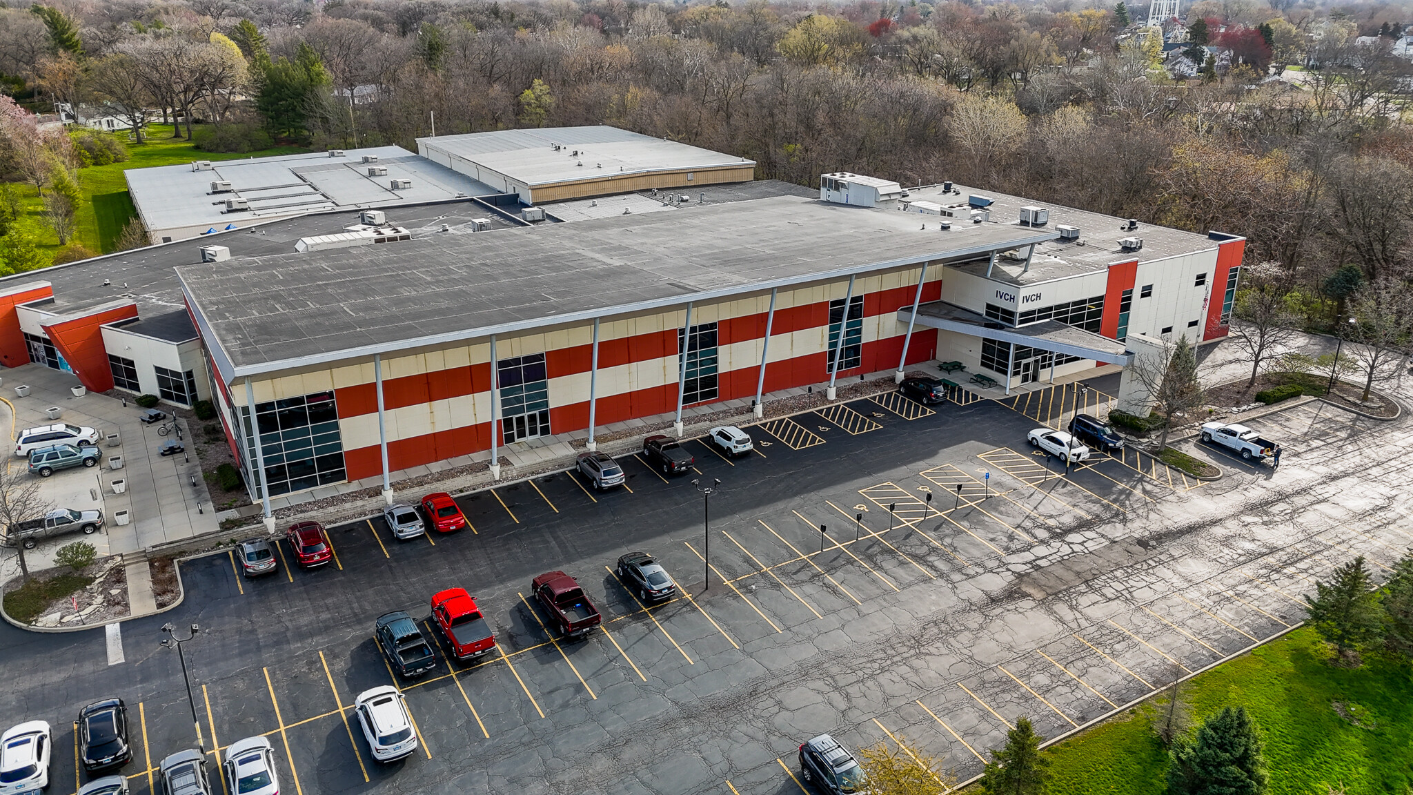 300 Walnut St, Peru, IL à louer Aérien– Image 1 sur 18