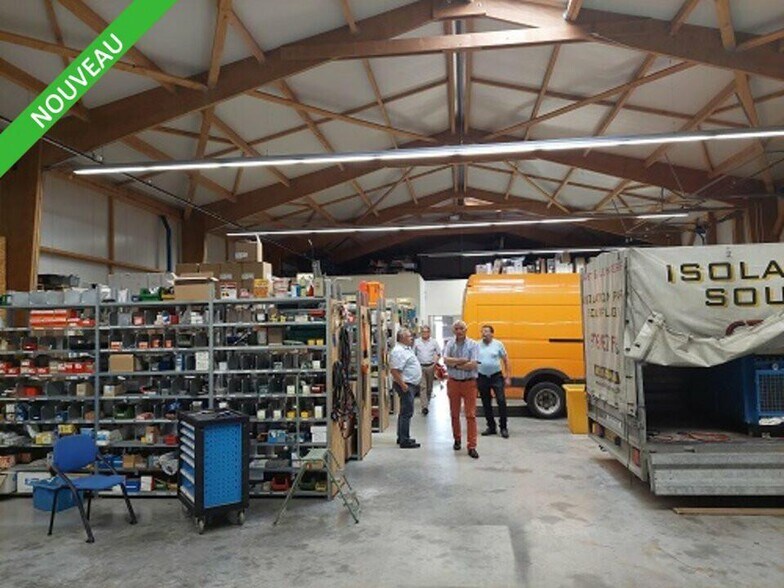 Local d'activités dans Chauny à vendre - Photo de l’immeuble – Image 2 sur 3