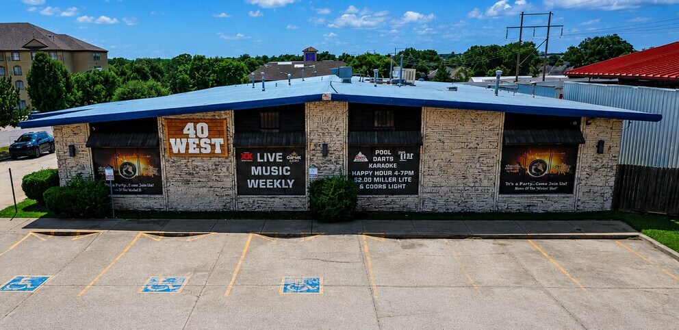 501 N Mustang Rd, Yukon, OK à vendre Photo de l’immeuble– Image 1 sur 5
