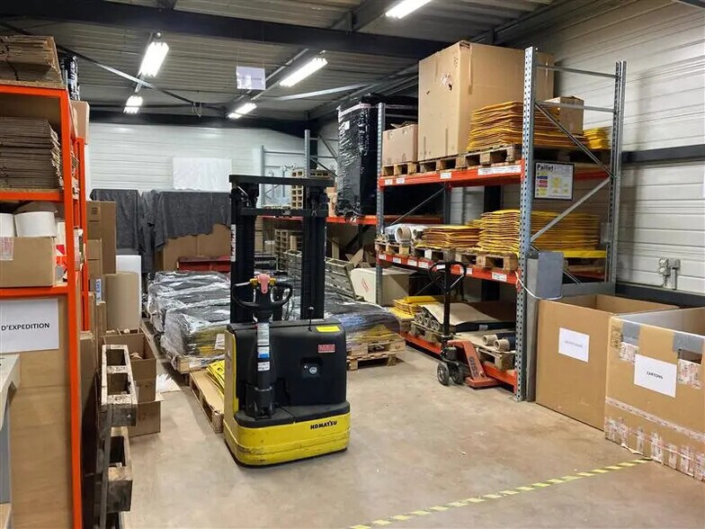 Local d’activités dans Vendôme à louer - Photo intérieure – Image 2 sur 7