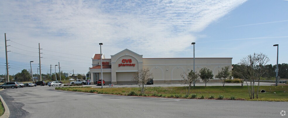 9204 Cortez Blvd, Spring Hill, FL à vendre - Photo de l’immeuble – Image 2 sur 3