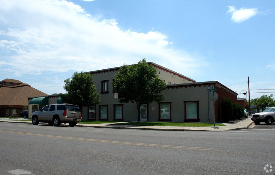 211-217 E Pine Ave, Meridian, ID à louer - Photo de l’immeuble – Image 2 sur 10