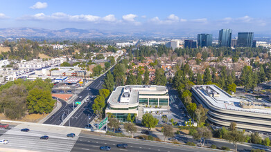 5550 Topanga Canyon Blvd, Woodland Hills, CA - VUE AÉRIENNE  vue de carte - Image1