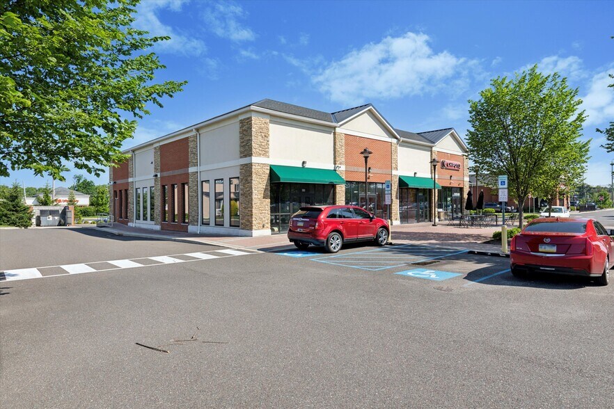 950 Dekalb Pike, Blue Bell, PA à louer - Photo de l’immeuble – Image 3 sur 20