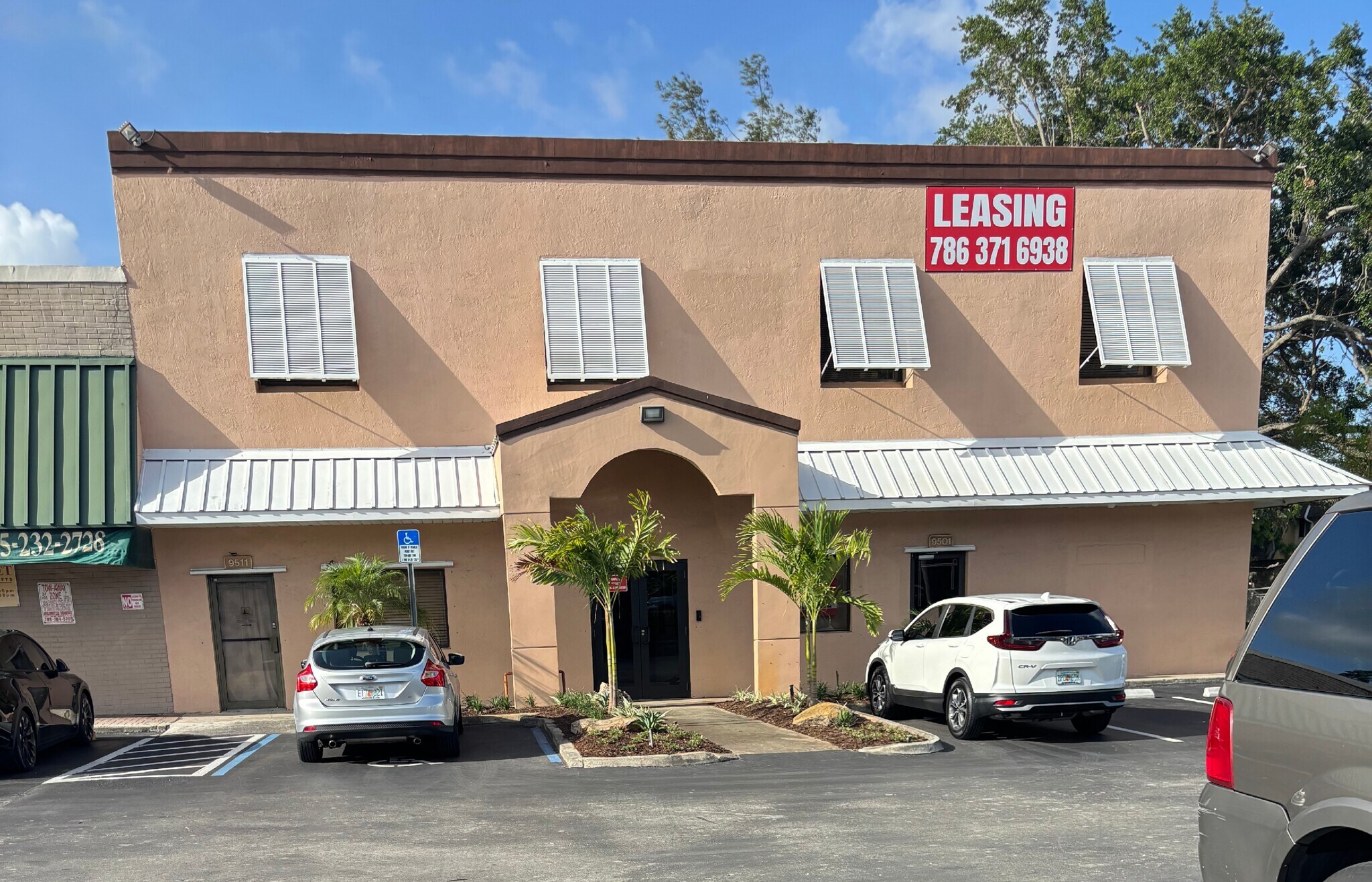 9501 SW 160th St, Miami, FL à louer Photo principale– Image 1 sur 8