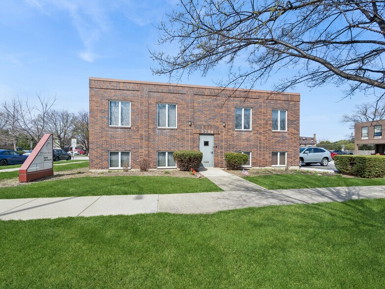 1204 E Central Rd, Arlington Heights, IL à vendre - Photo de l’immeuble – Image 2 sur 6