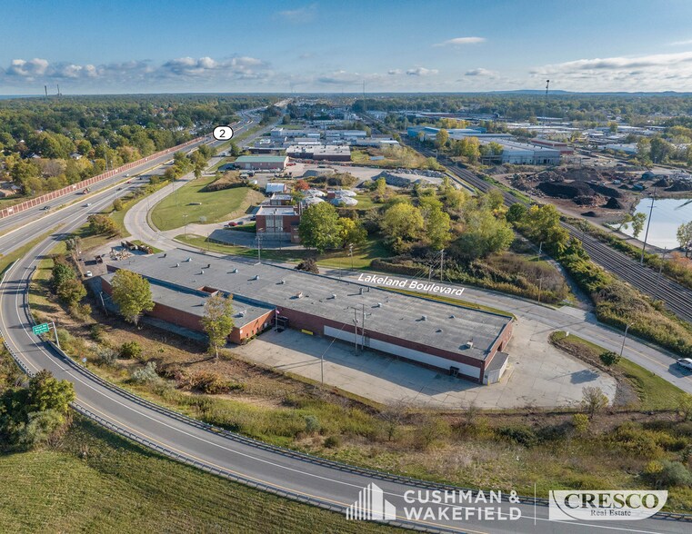 27600 Lakeland Blvd, Euclid, OH à vendre - Photo de l’immeuble – Image 2 sur 5