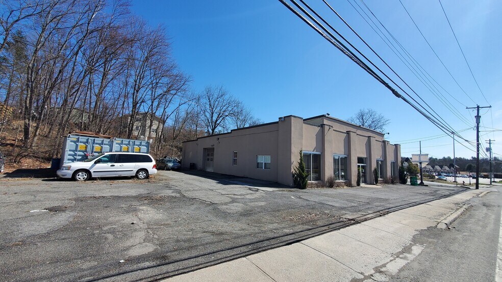 2420 Rt 52, Pine Bush, NY à vendre - Photo de l’immeuble – Image 2 sur 23
