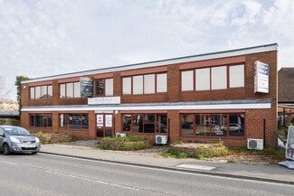 Plus de détails pour 27-31 Reading Rd S, Fleet - Bureau/Local commercial à louer